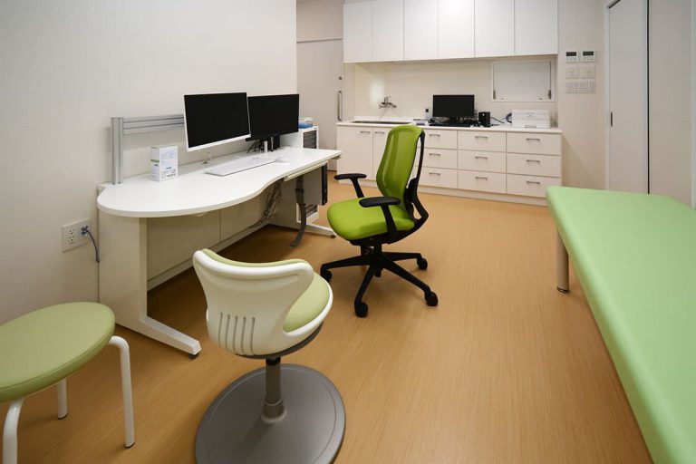 やすまゆファミリークリニック